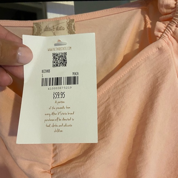 Cute going out shirt or for a nice dinner. - Picture 6 of 6